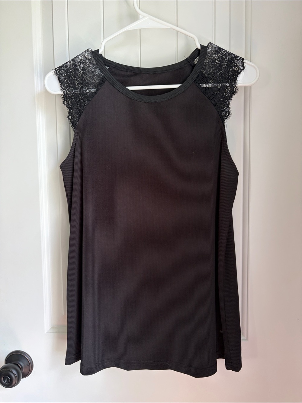 SHEIN Black Lace Cap-Sleeve Ribbed Tank Top